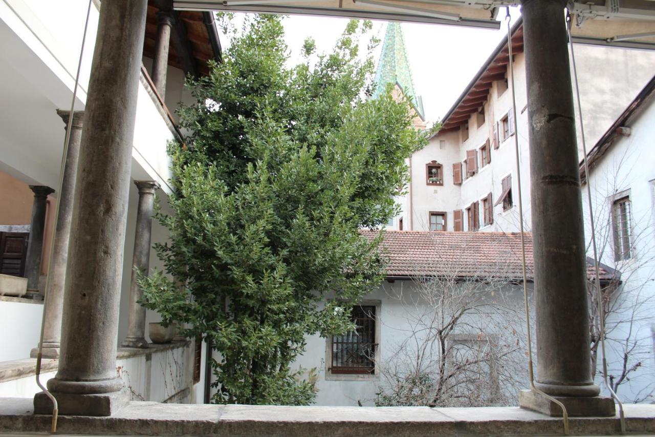Appartamento Al Castello Trento Bagian luar foto