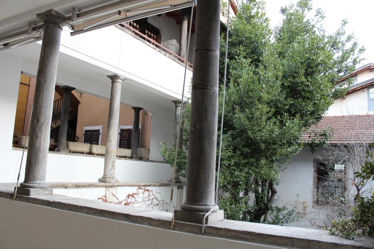 Appartamento Al Castello Trento Bagian luar foto